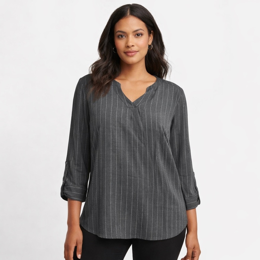 Worthington Gray Pinstripe V Neck Career Blouse Size M